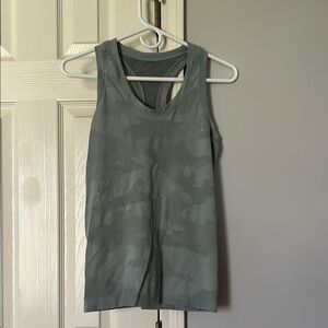 Athleta Women Tank Top Size 6